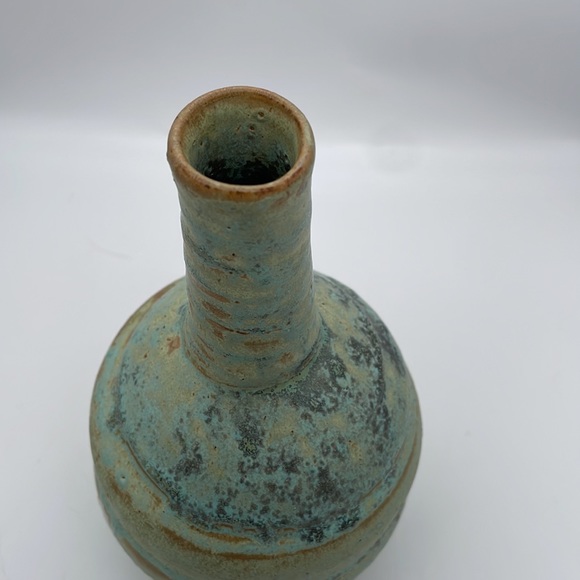 Signed studio pottery vase - Picture 3 of 9